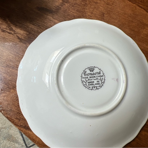 Royal Grafton Pink Roses Floral Fine Bone China Tea Cup And Saucer England - Picture 5 of 7